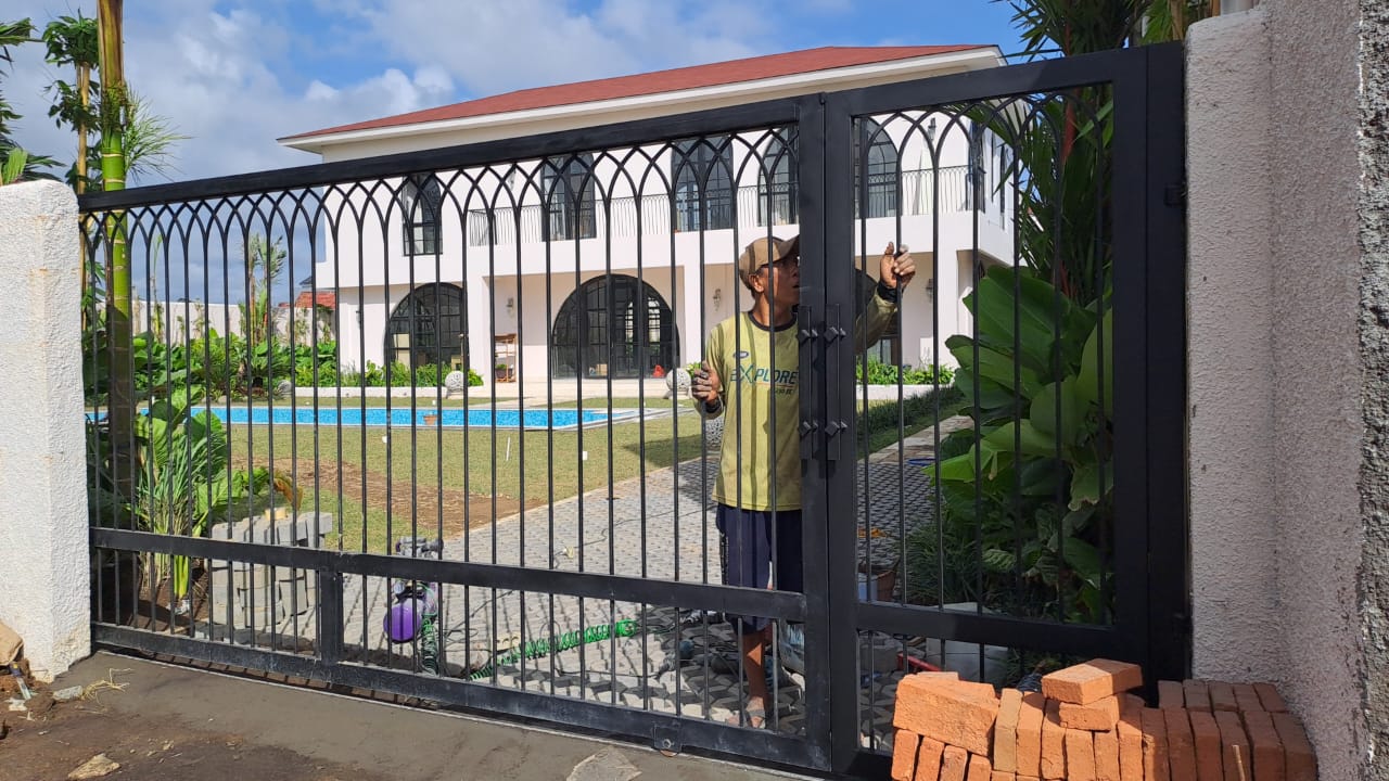 Pintu Gerbang sleding nako