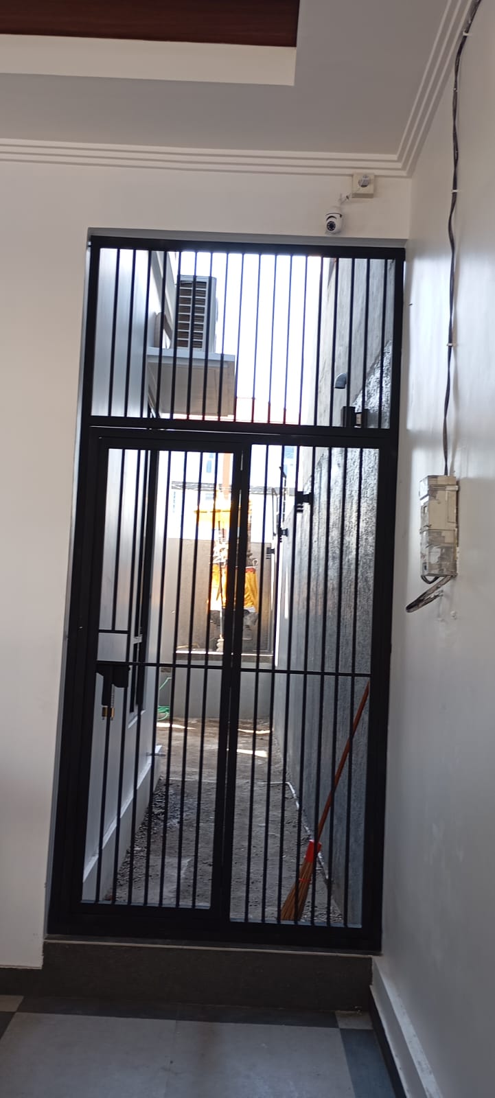 Pintu teralis